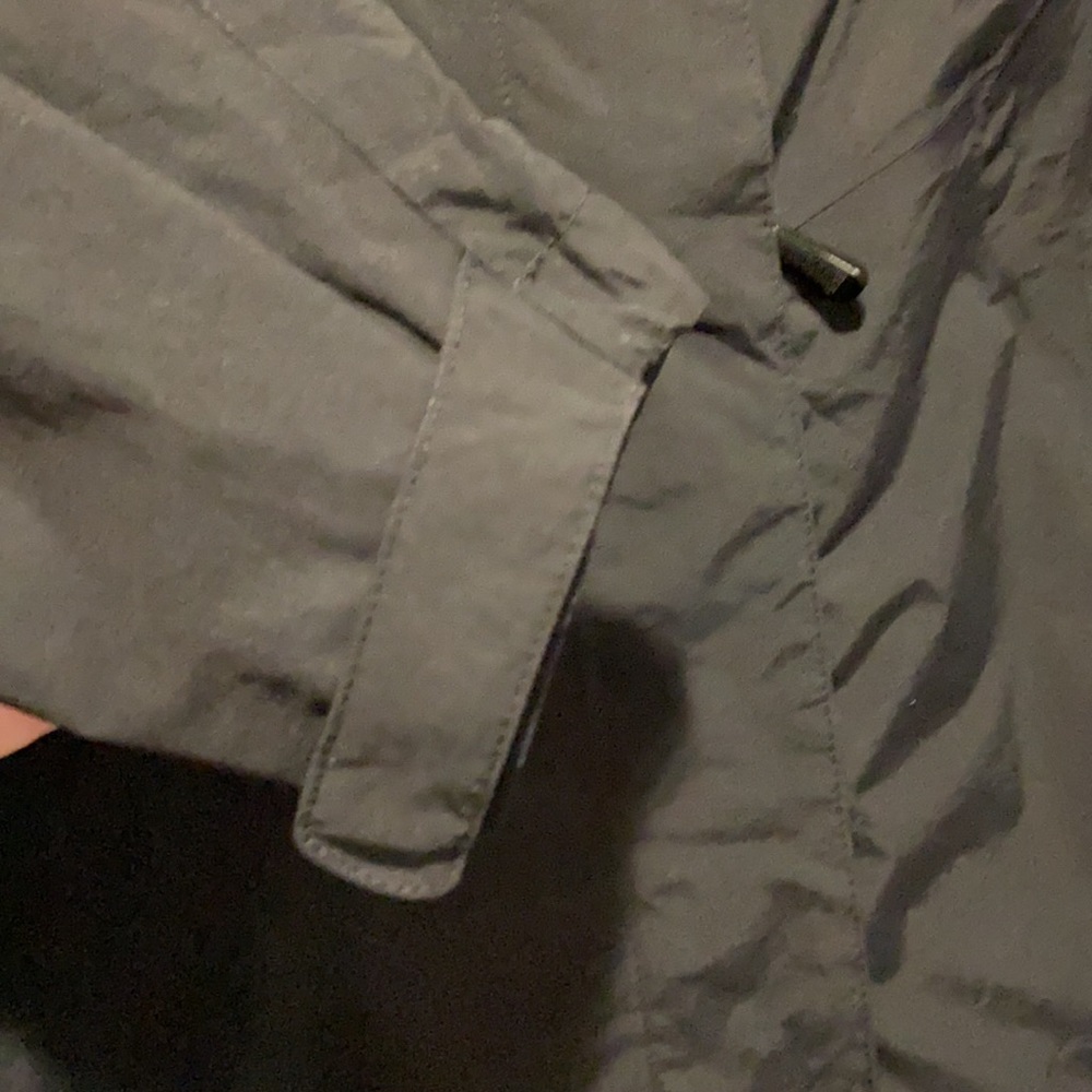 1221 The North Face - Hyvent Jacket_FLAW Pricing_NO DISCOUNTS - Picture 7 of 13